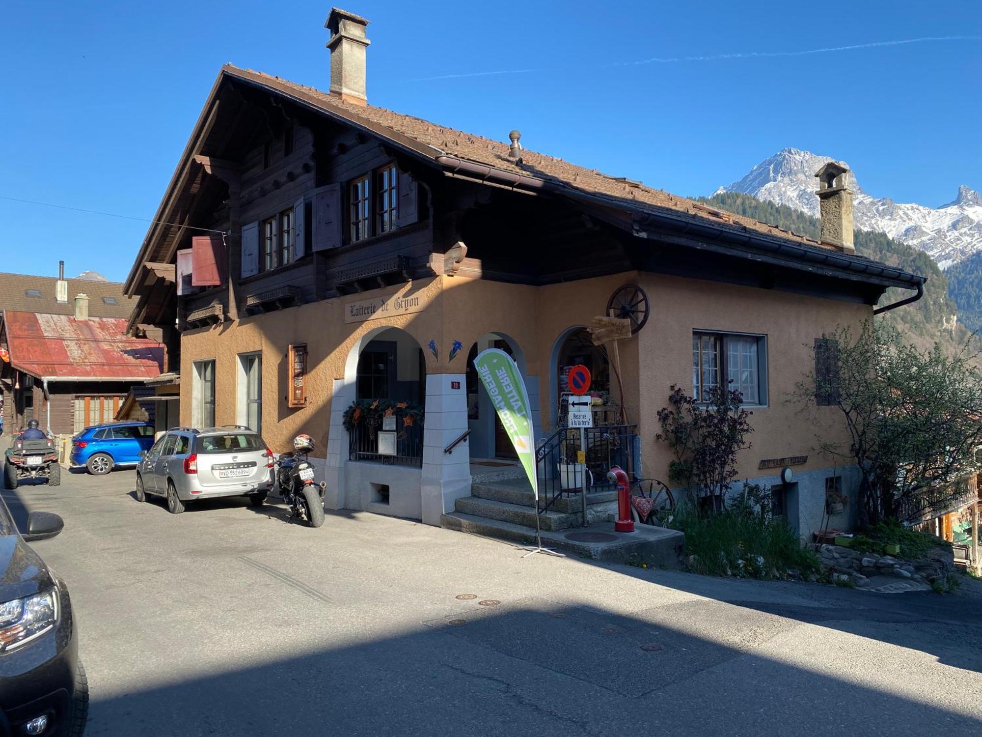 L'adret, 3,5 Pieces Dans Les Combles. Appartement *